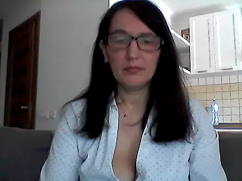 Snapshot of Elena48324 chatting on 05-22-26, 09:48 Elena48324 online show from 05-22-26, 09:48