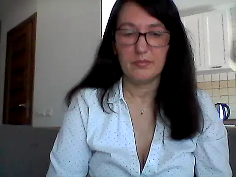 Snapshot of Elena48324 chatting on 05-23-26, 07:35 Elena48324 online show from 05-23-26, 07:35