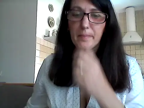 Snapshot of Elena48324 chatting on 05-30-26, 10:12 Elena48324 online show from 05-30-26, 10:12