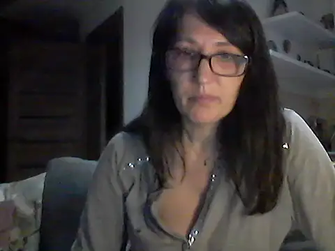 Snapshot of Elena48324 chatting on 05-31-26, 06:09 Elena48324 online show from 05-31-26, 06:09
