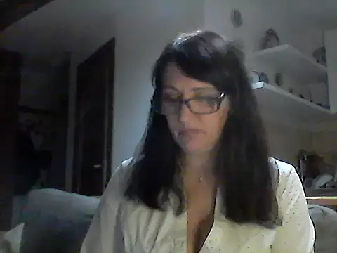 Snapshot of Elena48324 chatting on 06-05-26, 06:57 Elena48324 online show from 06-05-26, 06:57