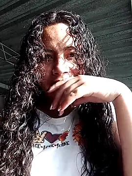 Yaya watson online show from 10-19-25, 09:04