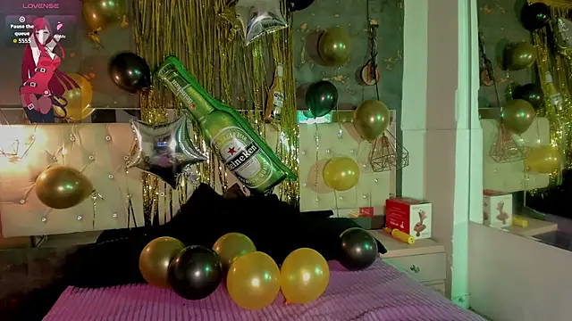 Viiolettlopez online show from 10-04-25, 02:15