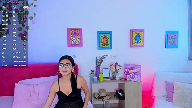 Snapshot of AprilAddams_ chatting on 09-16-25, 09:27 AprilAddams  online show from 09-16-25, 09:27