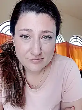 BlanquitaMexicana online show from 10-21-25, 08:20