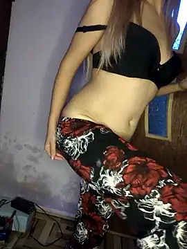 Snapshot of Maya_6 chatting on 10-07-25, 01:08 Maya 6 online show from 10-07-25, 01:08