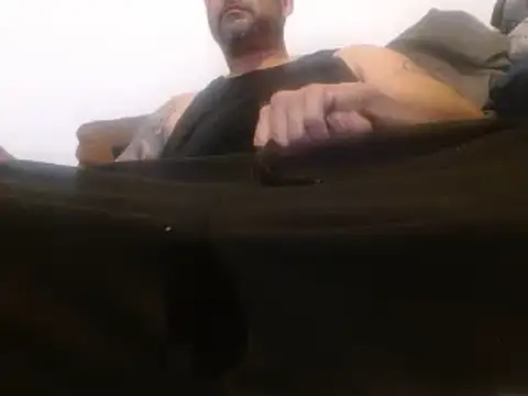 Snapshot of dontrush22 chatting on 10-05-25, 06:45 dontrush22 online show from 10-05-25, 06:45