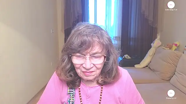 Betty Brick online show from 05-09-26, 02:55