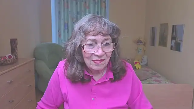 Betty Brick online show from 05-14-26, 03:41