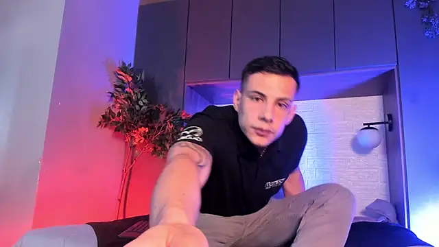 Dustin Sonne online show from 03-31-26, 03:41