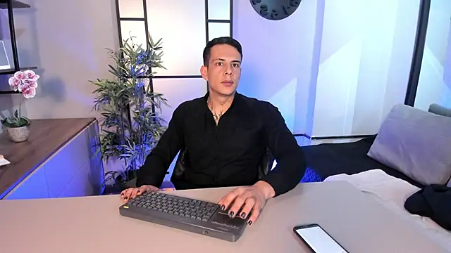 Dustin Sonne online show from 04-13-26, 03:34