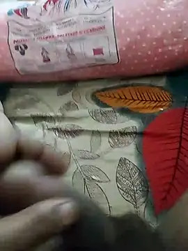 Snapshot of desiboyarya chatting on 10-13-25, 05:35 desiboyarya online show from 10-13-25, 05:35