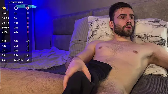 Snapshot of bigboiironny chatting on 03-09-26, 12:25 bigboiironny online show from 03-09-26, 12:25