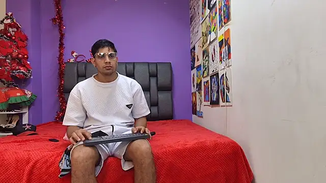 ashtoncooperr online show from 11-22-25, 12:09