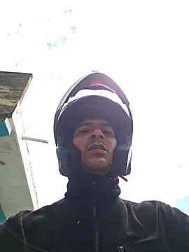 Snapshot of sexyboy_fox chatting on 04-03-26, 06:17 sexyboy fox online show from 04-03-26, 06:17