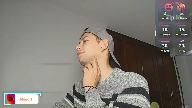 Aleecandrews online show from 10-21-25, 07:25