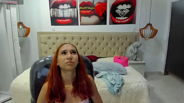 Snapshot of Fernanda_ss chatting on 06-11-26, 06:06 Fernanda ss online show from 06-11-26, 06:06