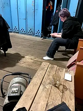 ReginaAndGordon online show from 11-07-25, 02:17