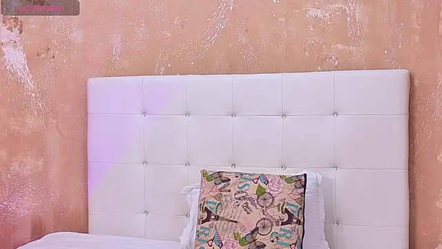 Marthina online show from 06-06-26, 03:17