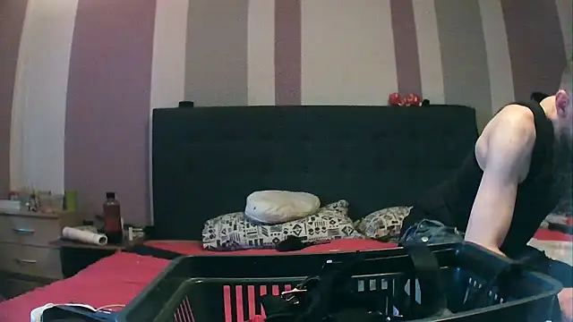 Snapshot of flenslive chatting on 02-15-25, 07:06 flenslive online show from 02-15-25, 07:06