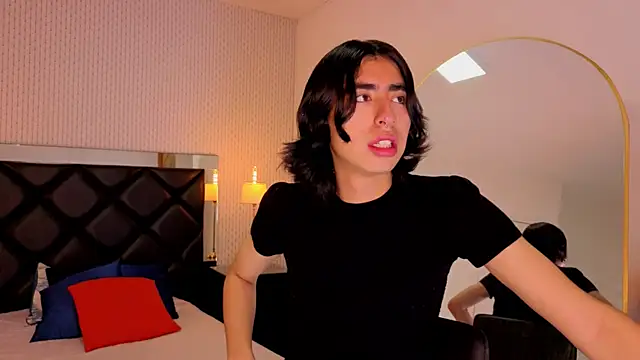 ryo light online show from 10-17-25, 08:33