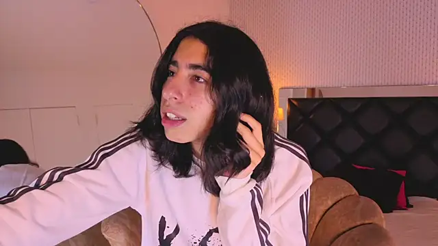 Snapshot of ryo_light chatting on 05-21-26, 03:46 ryo light online show from 05-21-26, 03:46