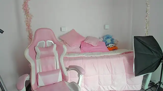 camiicherry online show from 06-05-26, 07:52