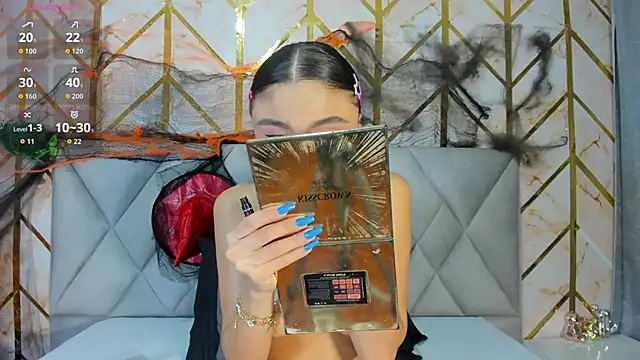 Cassidy 14 online show from 11-02-25, 08:33