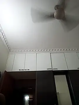 Snapshot of srimasrima chatting on 10-30-25, 10:10 srimasrima online show from 10-30-25, 10:10