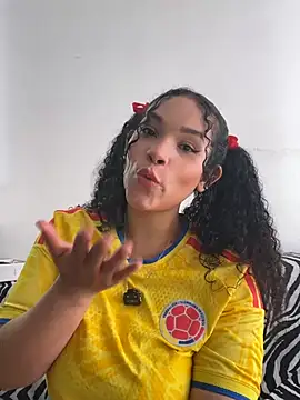 ivonne diaz1 online show from 07-07-26, 06:45
