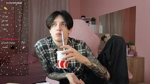 Snapshot of Martin_Jin chatting on 11-01-25, 12:07 Martin Jin online show from 11-01-25, 12:07