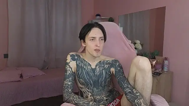 Snapshot of Martin_Jin chatting on 11-18-25, 12:20 Martin Jin online show from 11-18-25, 12:20