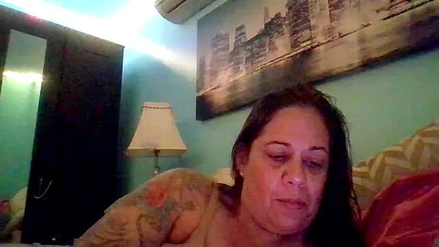 PrettyKittyMia online show from 09-27-25, 05:01