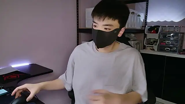 Snapshot of doggyman523 chatting on 10-08-25, 04:15 doggyman523 online show from 10-08-25, 04:15