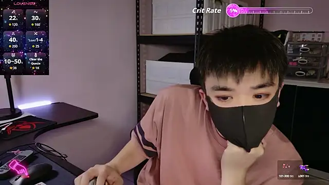 Snapshot of doggyman523 chatting on 10-10-25, 04:06 doggyman523 online show from 10-10-25, 04:06