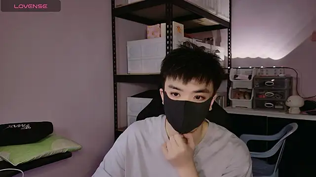 doggyman523 online show from 11-19-25, 03:56