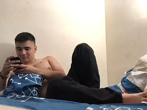 Cesar Augusto online show from 09-15-25, 01:49