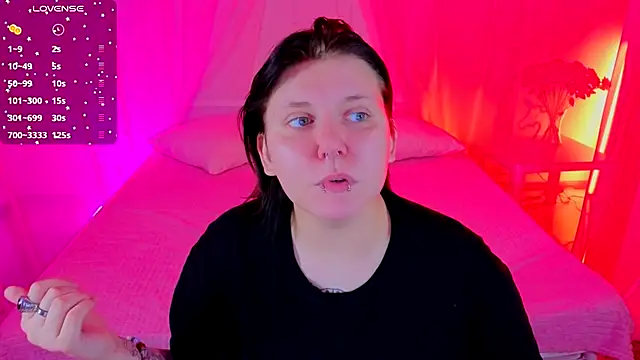 bluelunaray online show from 11-27-25, 10:39