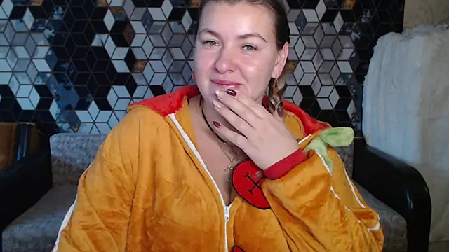 NikaSkylink online show from 12-16-25, 05:01