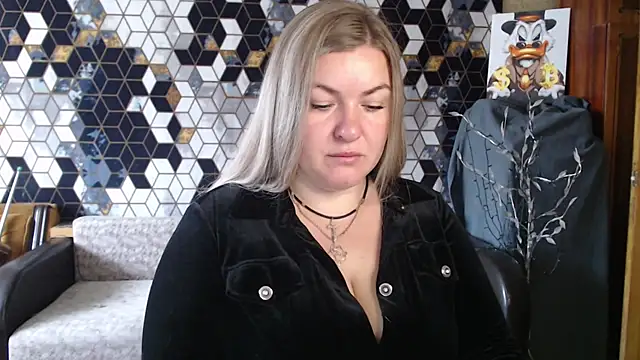 NikaSkylink online show from 04-13-26, 04:51