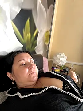 Snapshot of Liza_Will chatting on 10-02-25, 12:01 Liza Will online show from 10-02-25, 12:01