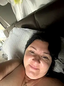 Snapshot of Liza_Will chatting on 10-09-25, 05:27 Liza Will online show from 10-09-25, 05:27