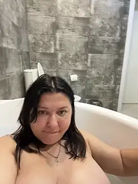 Snapshot of Liza_Will chatting on 11-18-25, 08:13 Liza Will online show from 11-18-25, 08:13