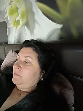 Snapshot of Liza_Will chatting on 12-05-25, 06:22 Liza Will online show from 12-05-25, 06:22