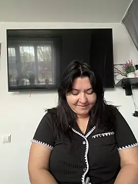 Snapshot of Liza_Will chatting on 12-16-25, 08:08 Liza Will online show from 12-16-25, 08:08