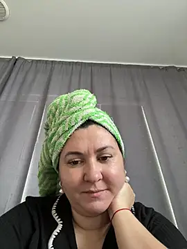 Snapshot of Liza_Will chatting on 03-18-26, 07:44 Liza Will online show from 03-18-26, 07:44