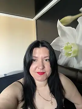 Liza Will online show from 05-08-26, 06:19