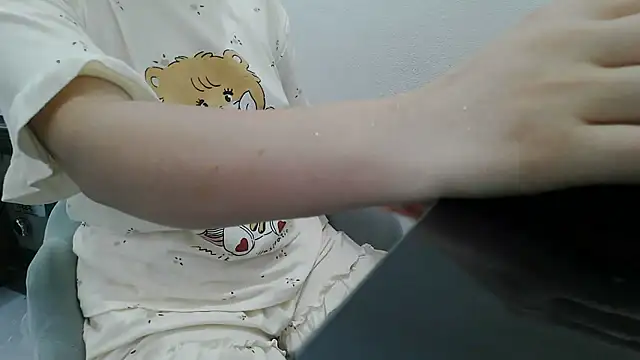 Emachiii online show from 05-31-26, 01:14