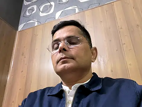 Snapshot of ultimatebooboo chatting on 12-23-25, 09:07 ultimatebooboo online show from 12-23-25, 09:07