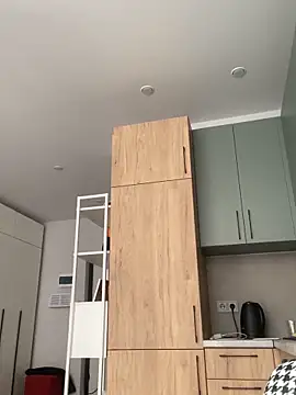 ElizabetBlack online show from 10-27-25, 06:28